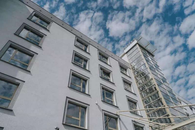 هتل Moderno Poznań