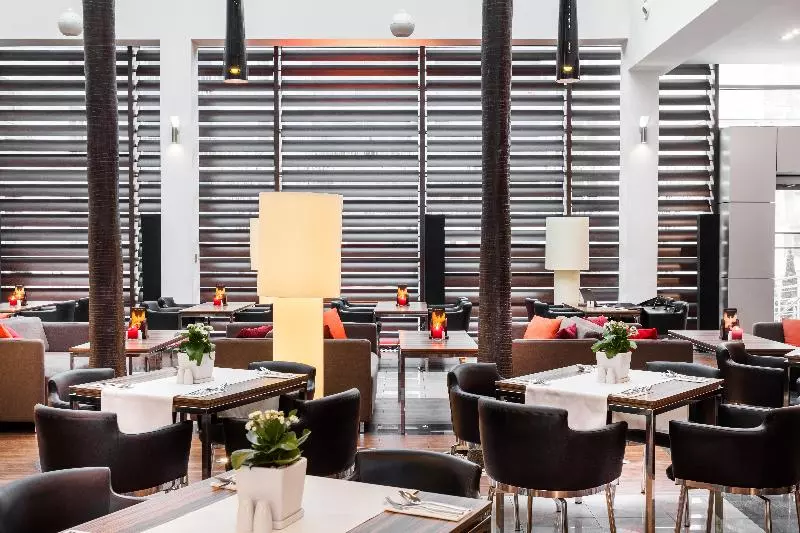 هتل Moderno Poznań