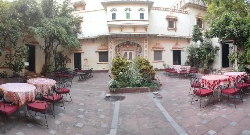 ホテル Palkiya Haveli   Heritage