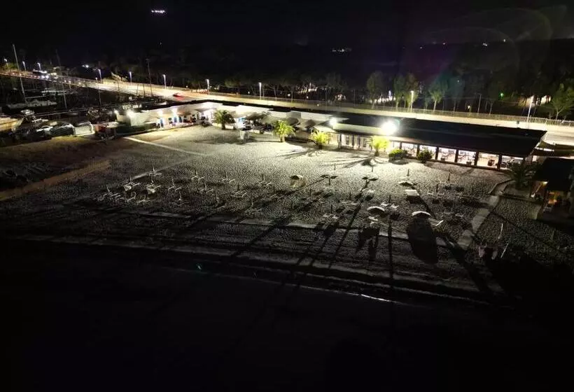 Hotelli Vel Marì   Rooms On The Beach