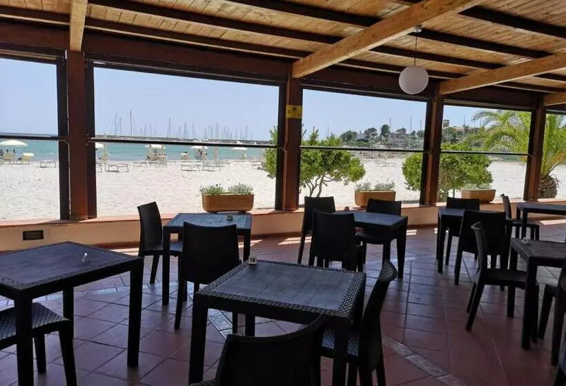 Hotelli Vel Marì   Rooms On The Beach