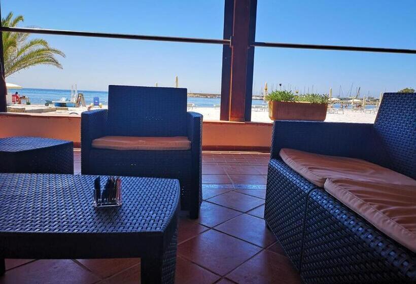 酒店 Vel Marì Rooms On The Beach