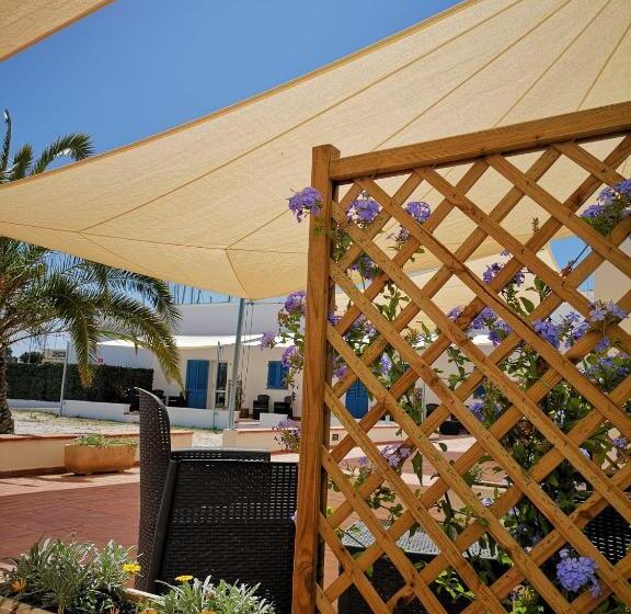 酒店 Vel Marì Rooms On The Beach