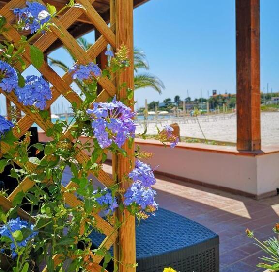 酒店 Vel Marì Rooms On The Beach