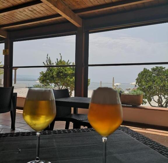 酒店 Vel Marì Rooms On The Beach