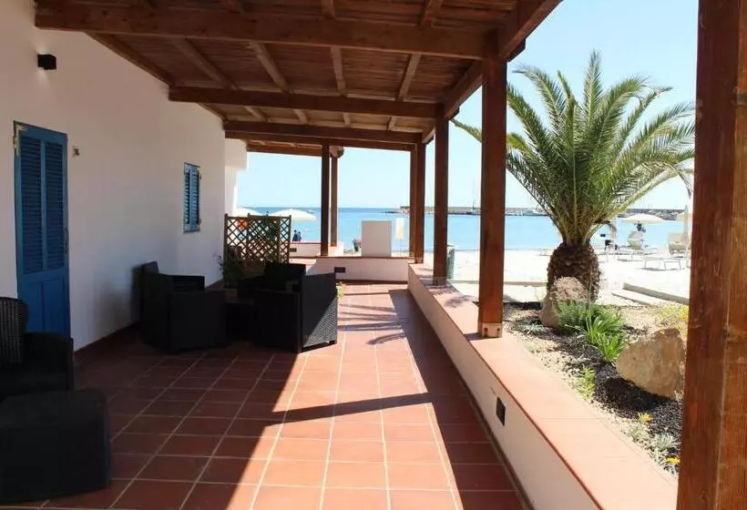 Hotelli Vel Marì   Rooms On The Beach
