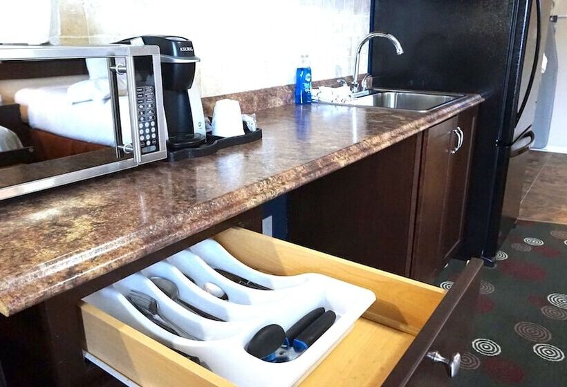 汽车旅馆 High Point Inn & Suites Peace River