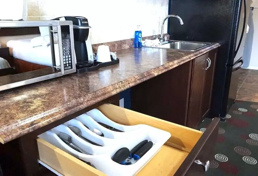 Мотель High Point Inn & Suites Peace River