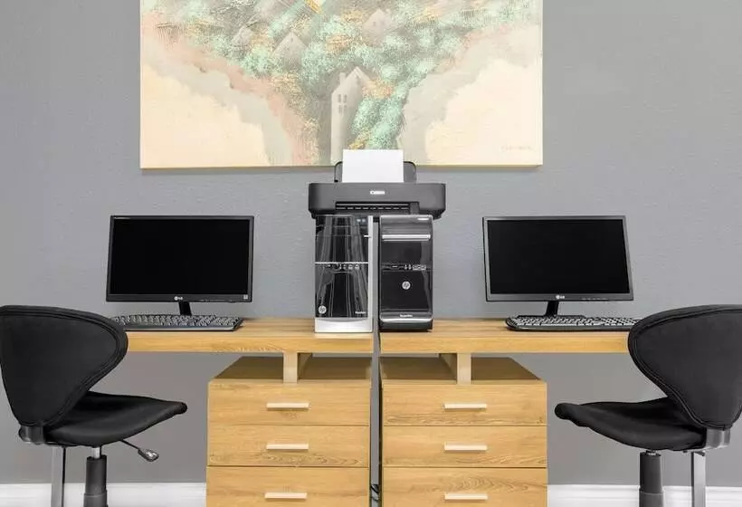 Мотель High Point Inn & Suites Peace River