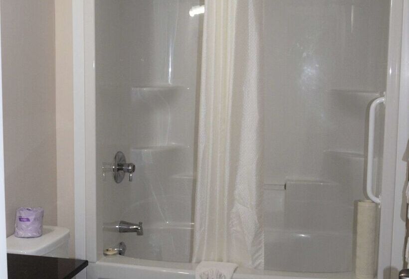 Мотель Knights Inn Arnprior