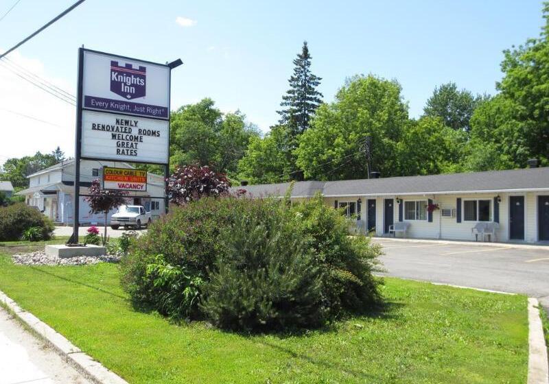 Мотель Knights Inn Arnprior