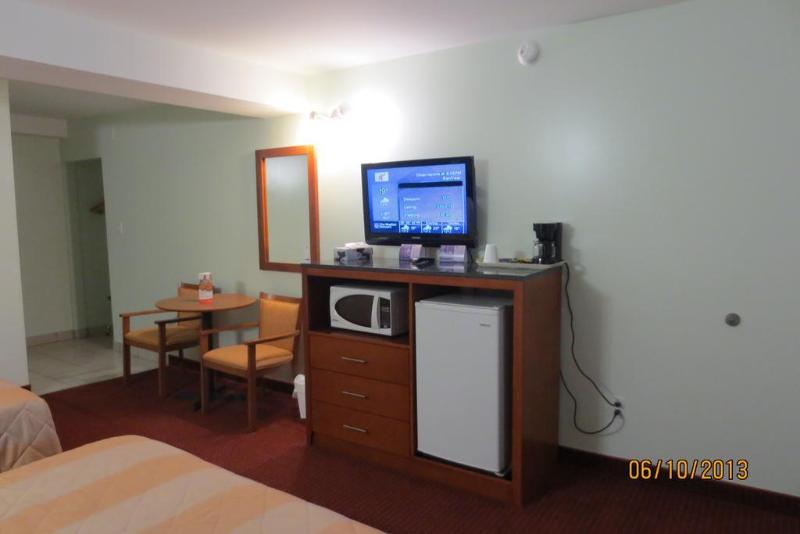 Мотель Knights Inn Arnprior