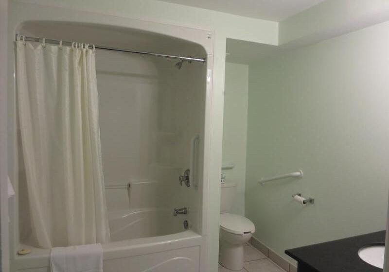 Мотель Knights Inn Arnprior