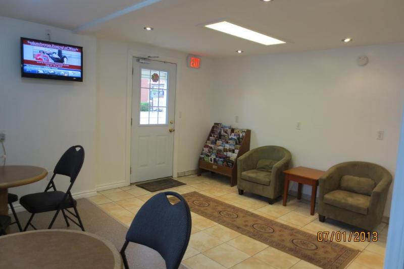 Мотель Knights Inn Arnprior