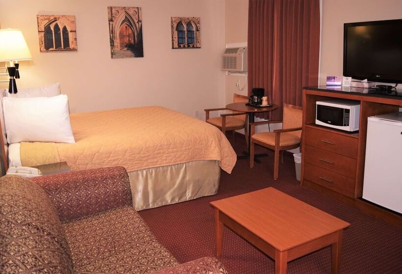 Мотель Knights Inn Arnprior