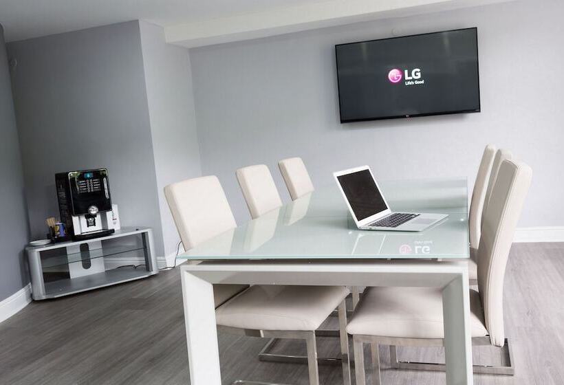 فندق Wool Merchant