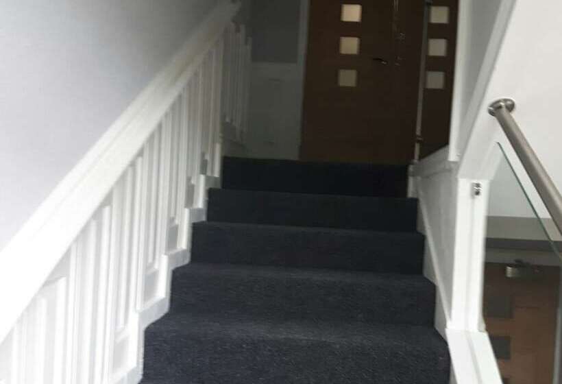 فندق Wool Merchant