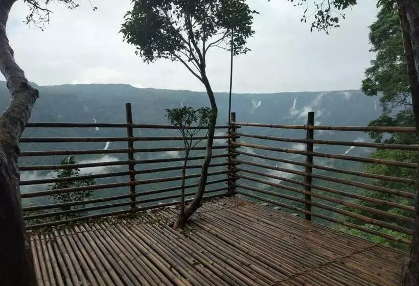 Aamiaismajoitus (B&B) Pt Khongknaw Guest House
