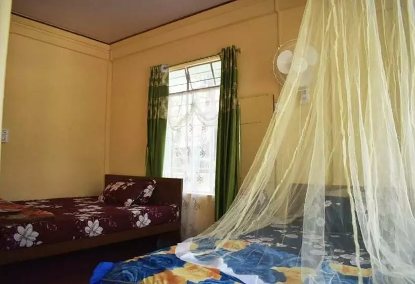 Aamiaismajoitus (B&B) Pt Khongknaw Guest House