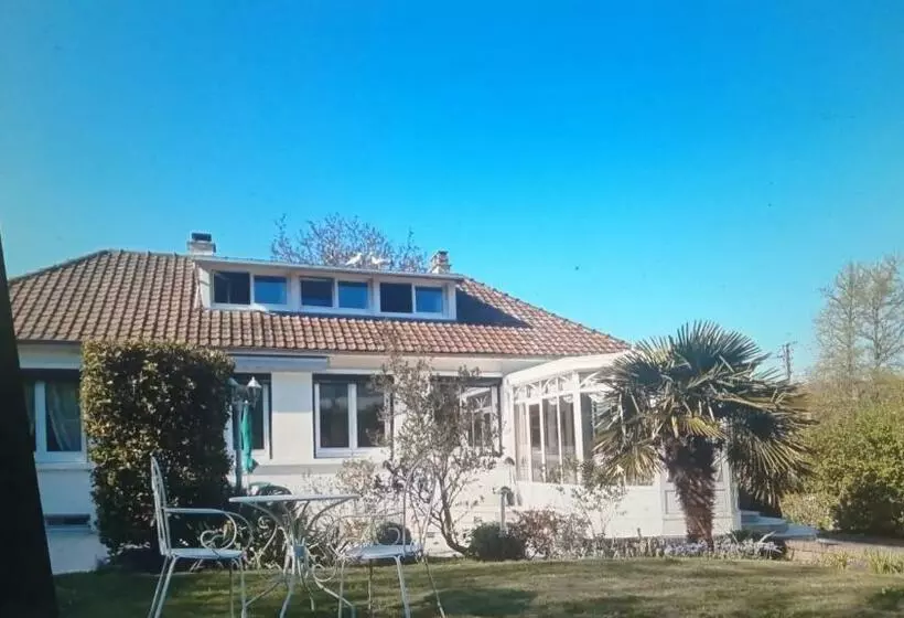 Aamiaismajoitus (B&B) Ravissante Suite.chambre D Hôte
