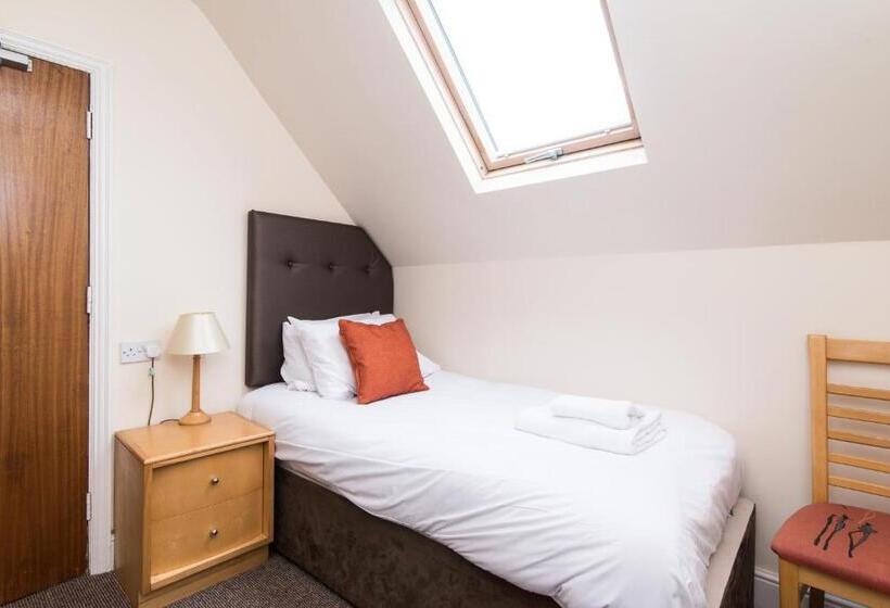 هتل The Linden Leaf Rooms