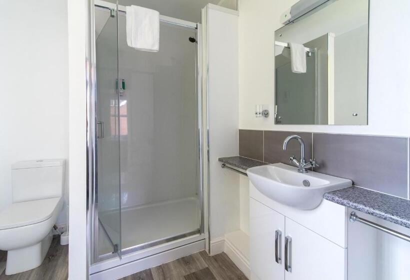 هتل The Linden Leaf Rooms