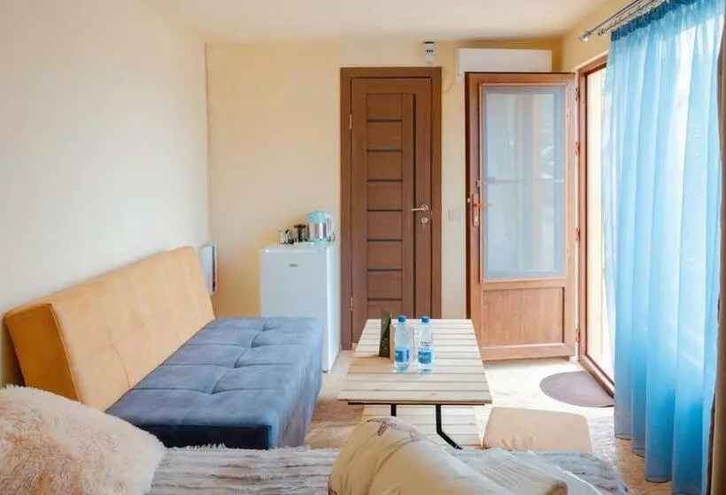 Aamiaismajoitus (B&B) Tevra Hotel, Top Of The Mountain, Camping, Nature, Ijevan, Dilijan