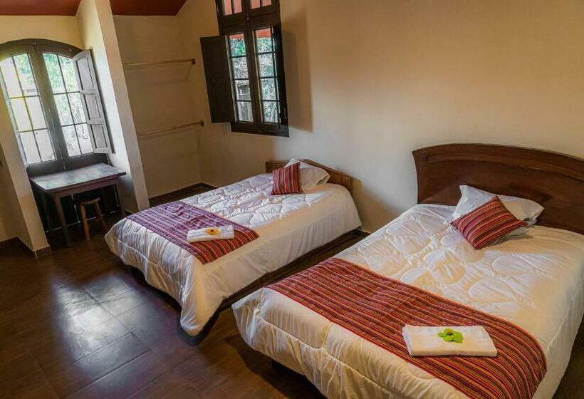 هتل Casona Museo Catalina Huanca