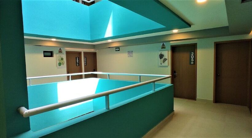 ホテル Kavia Mazatlan