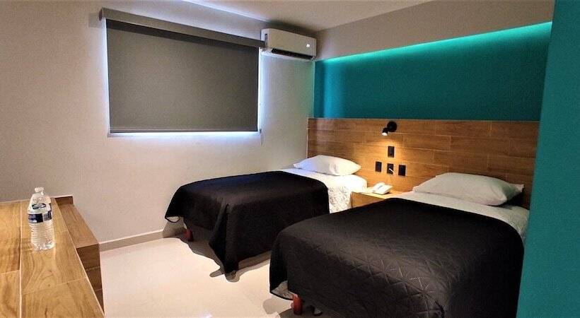 ホテル Kavia Mazatlan