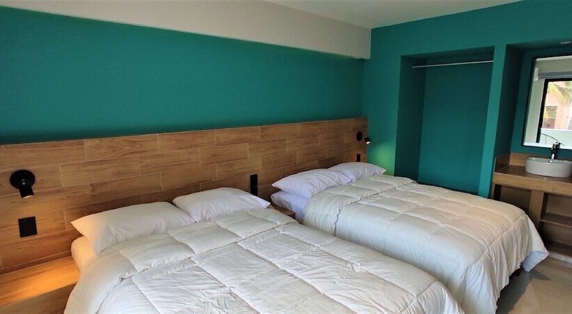 ホテル Kavia Mazatlan