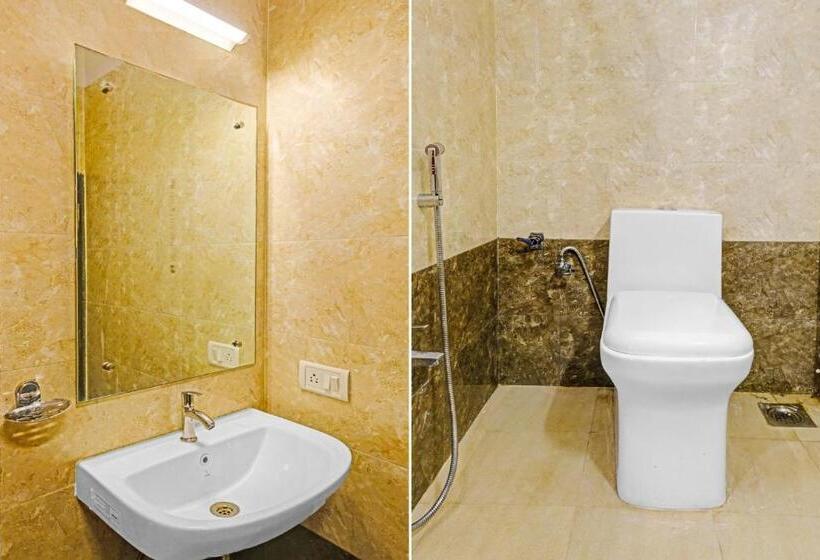 Hotelli Oyo 87455 Soleil