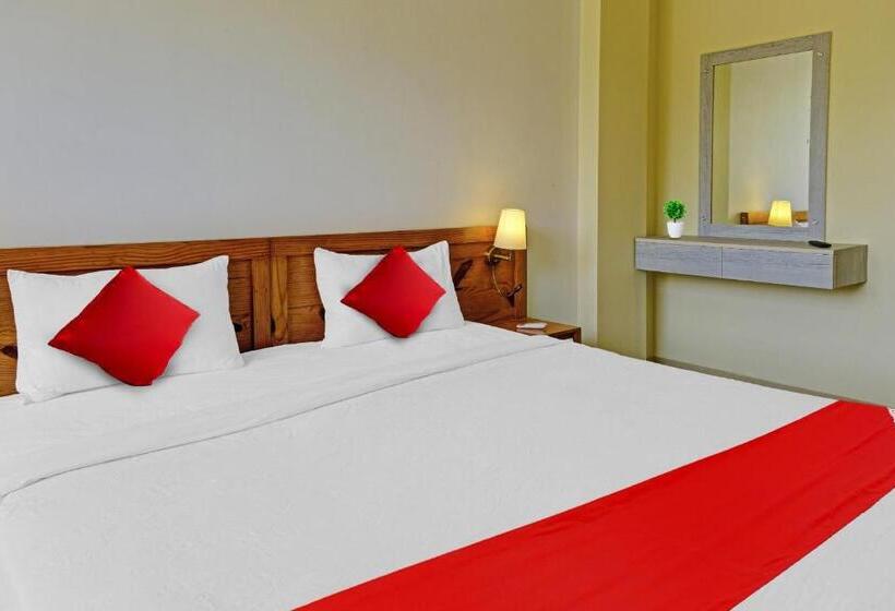 Hotelli Oyo 87455 Soleil