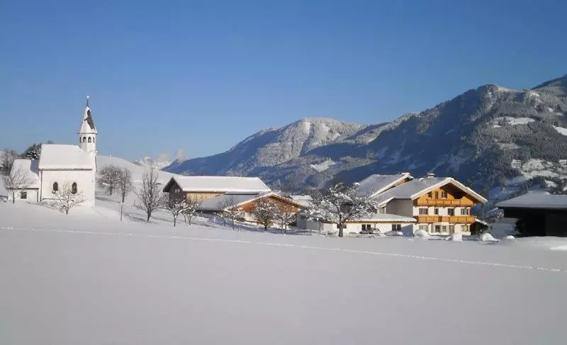 هتل Veitnhof Vomperberg