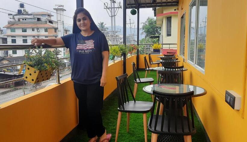 پانسیون The Palm Suites , Incredible North East Tourism , Couples & Family