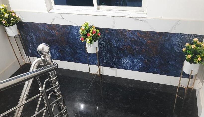 پانسیون The Palm Suites , Incredible North East Tourism , Couples & Family