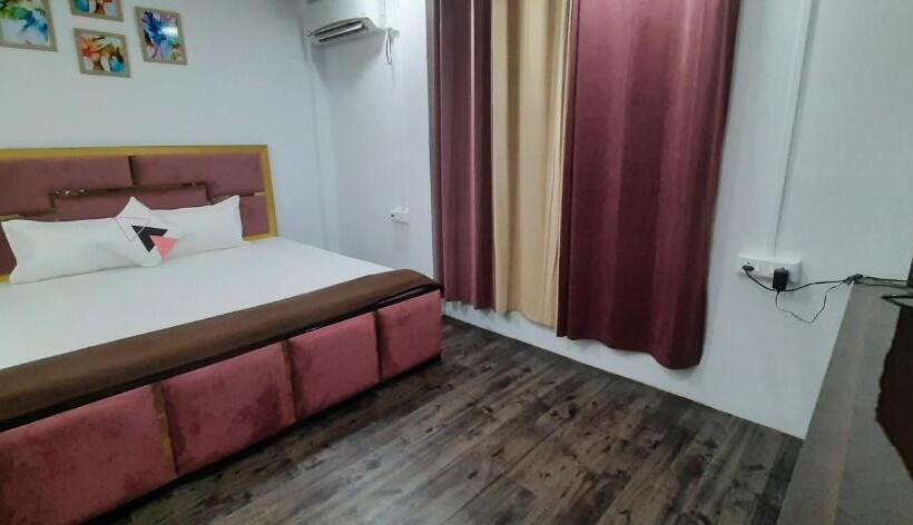 پانسیون The Palm Suites , Incredible North East Tourism , Couples & Family