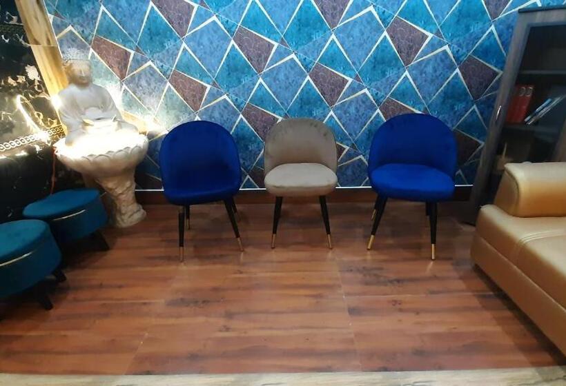 پانسیون The Palm Suites , Incredible North East Tourism , Couples & Family