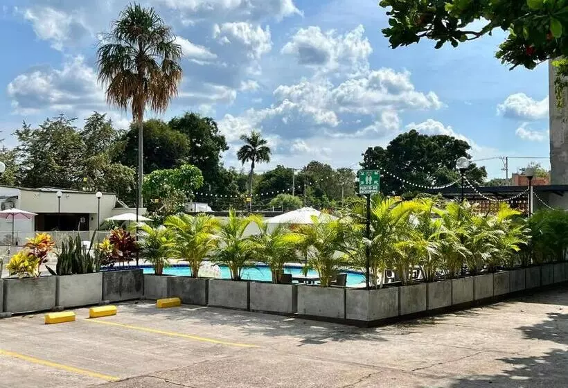 Aamiaismajoitus (B&B) Tacaloa Inn Experience