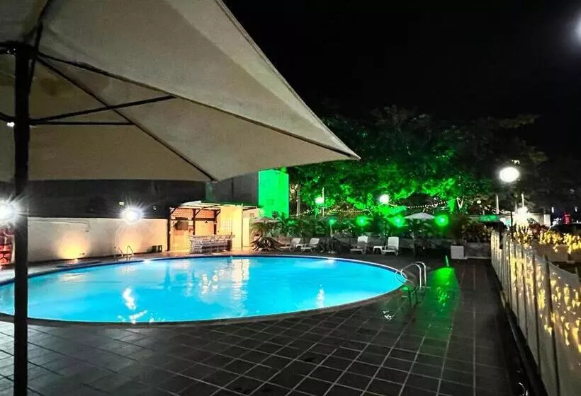 Aamiaismajoitus (B&B) Tacaloa Inn Experience