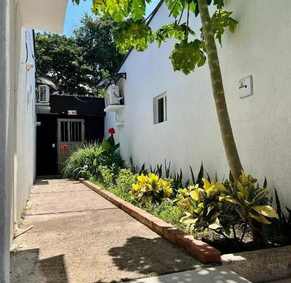 Aamiaismajoitus (B&B) Tacaloa Inn Experience