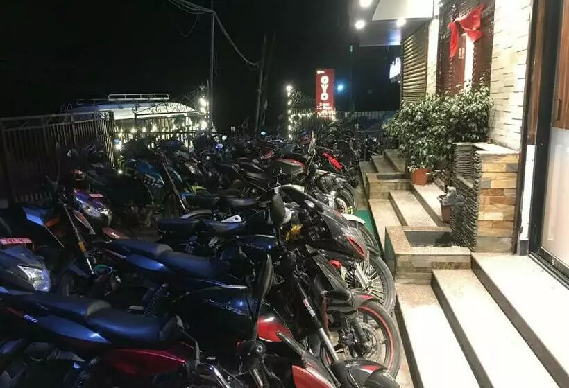 هتل Millennium Blue