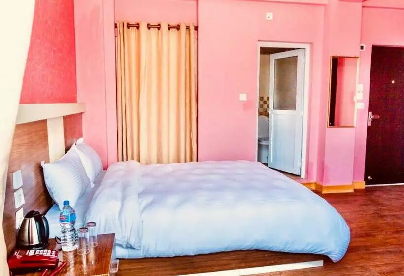 هتل Millennium Blue