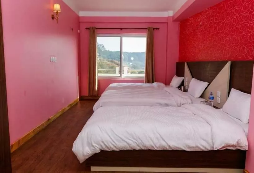 هتل Millennium Blue