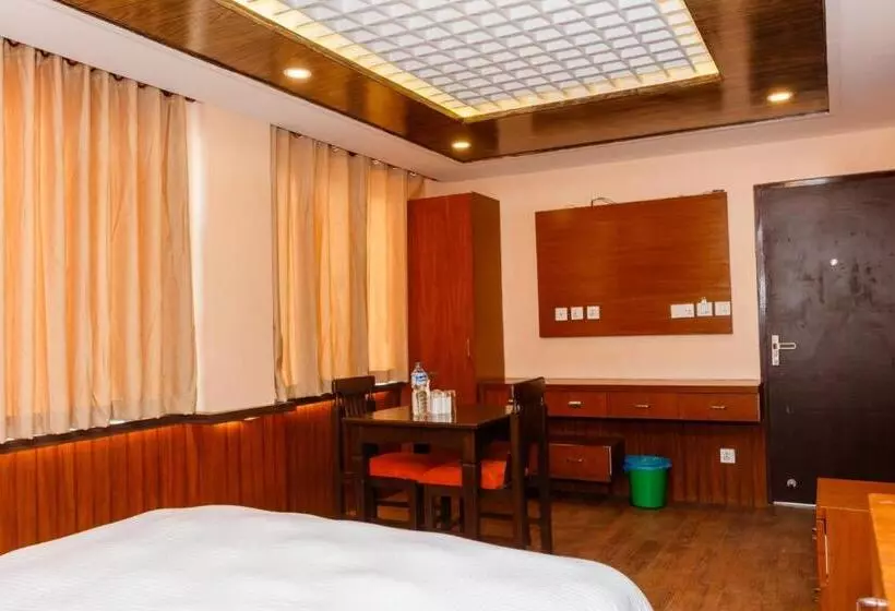 هتل Millennium Blue