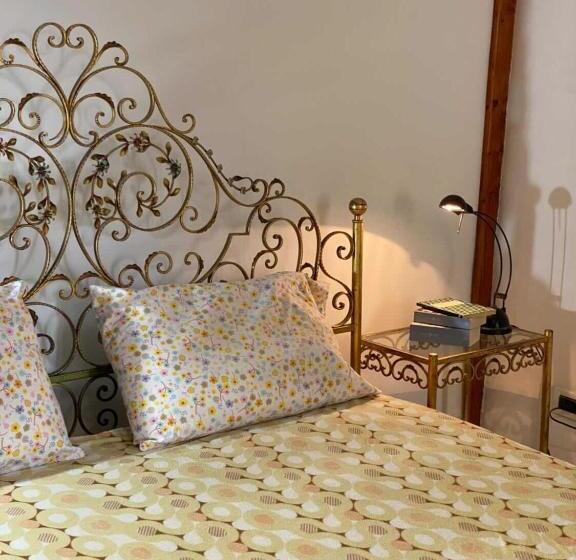 פנסיון Camera Buono