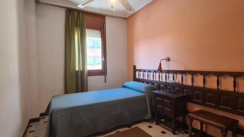 פנסיון Hostal El Molino