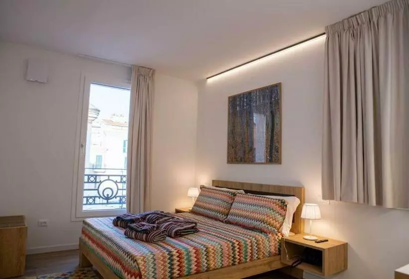 Vespasiani Suites & Apartments