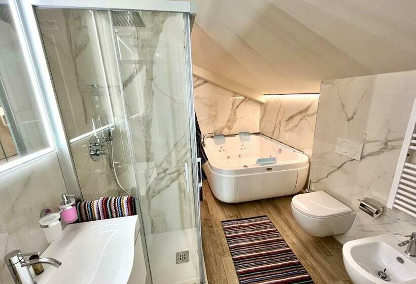 Vespasiani Suites & Apartments