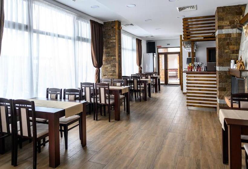 Hotell семеен хотел при вергил